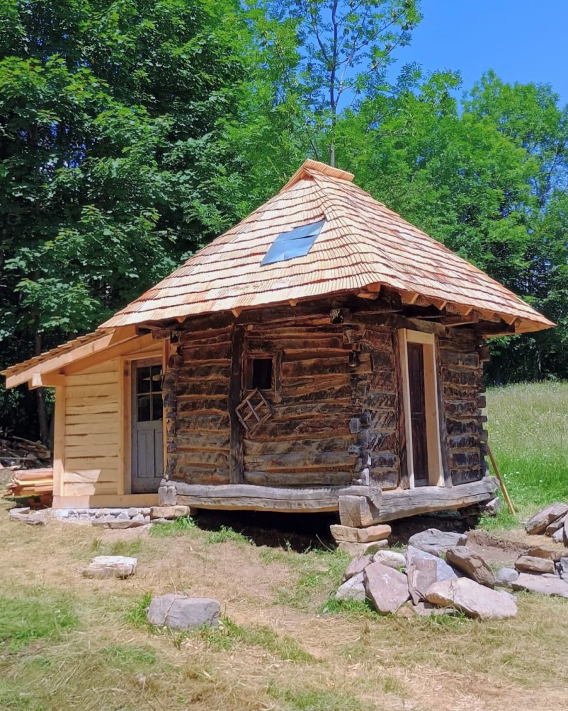 Hodaia va găzdui rezidențe, ateliere și întâlniri dedicate patrimoniului și naturii.