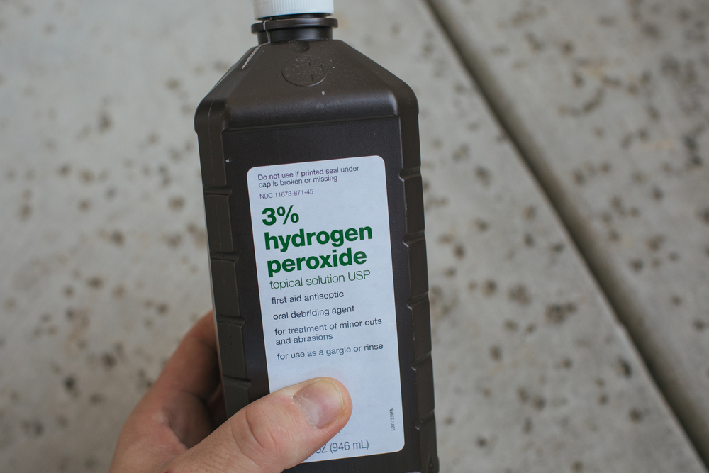 peroxid de hidrogen in sticla opacă