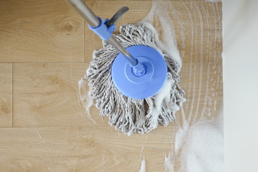 mop microfibră spălare gresie 
